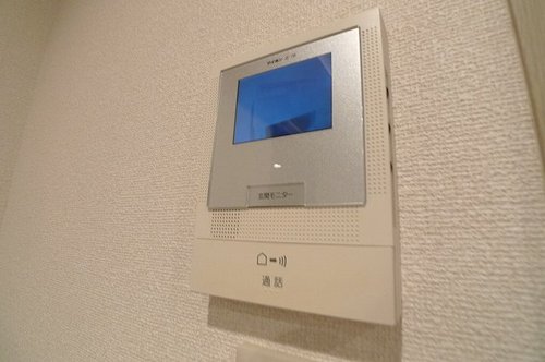 tumblr_inline_mw53zcINzW1r3w8kj