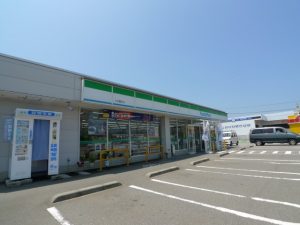 ファミリーマート（園町）