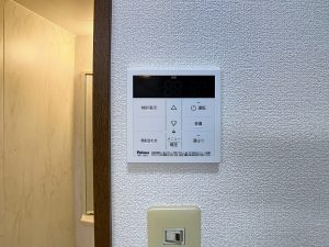 103_00007_b769444