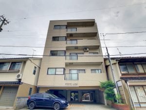 a-1630722327_1630722329_22352_fcd60b7