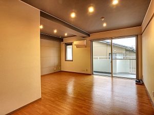 Thumb_a201-1648090997_1648091980_91999