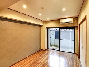 a103-1587103354_1587106599_06677