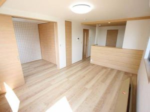 ＬＳフォレストⅢ_00A3_内装画像1_リビング・居室