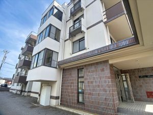 property_de054f75-3452-42f2-94ae-969f34711630_00006
