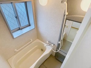 アルティスタ_０３０２_その他画像1_バス