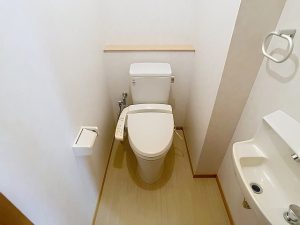 アルティスタ_０３０２_その他画像2_トイレ