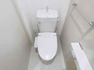 11300442968f094c04727e5.20832431
