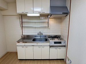 グリーンビュー泉ヶ丘_０３０２_内装画像3_キッチン